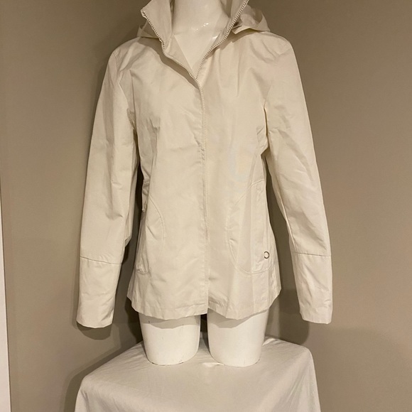 Brand new white Roxy size large woman’s spring fall coat, zippered pockets. - Picture 1 of 4